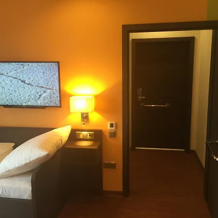 Casino & Admiral Hotel 3*