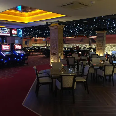 Casino & Admiral Отель 3*